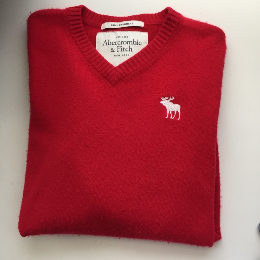 Abercrombie & Fitch Men’s Red Cashmere Sweater